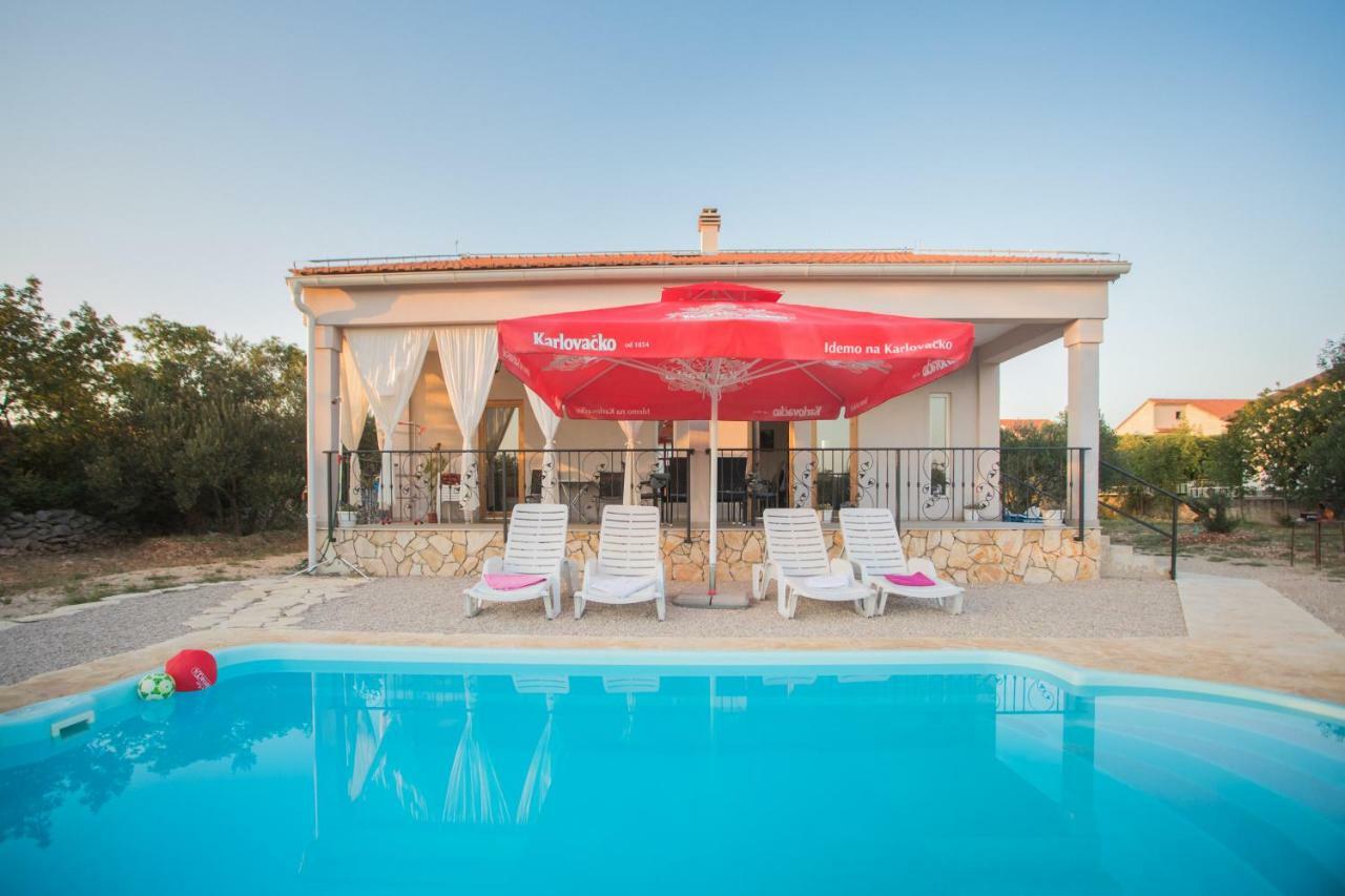 With Pool Kristal Ferienhaus Šibenik